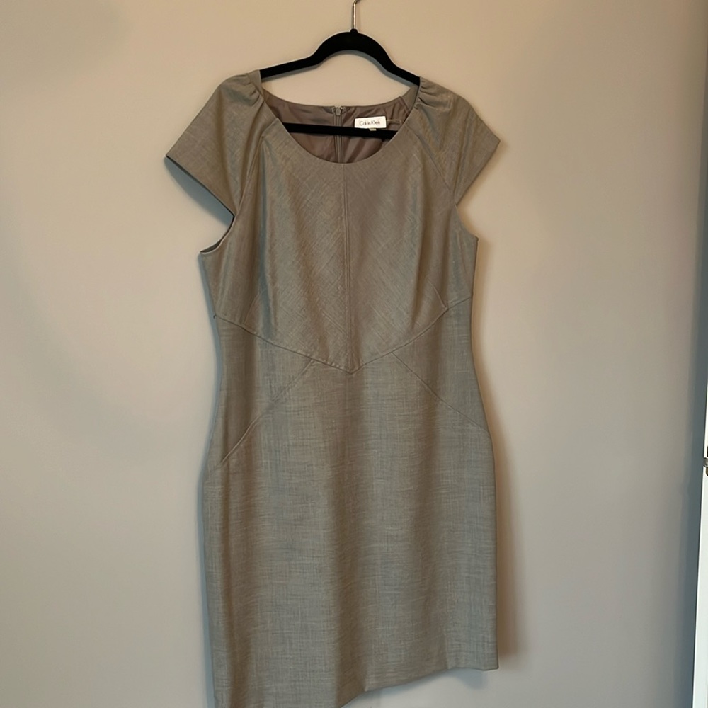 Calvin Klein - Gray cap sleeve- fully lined CK dress